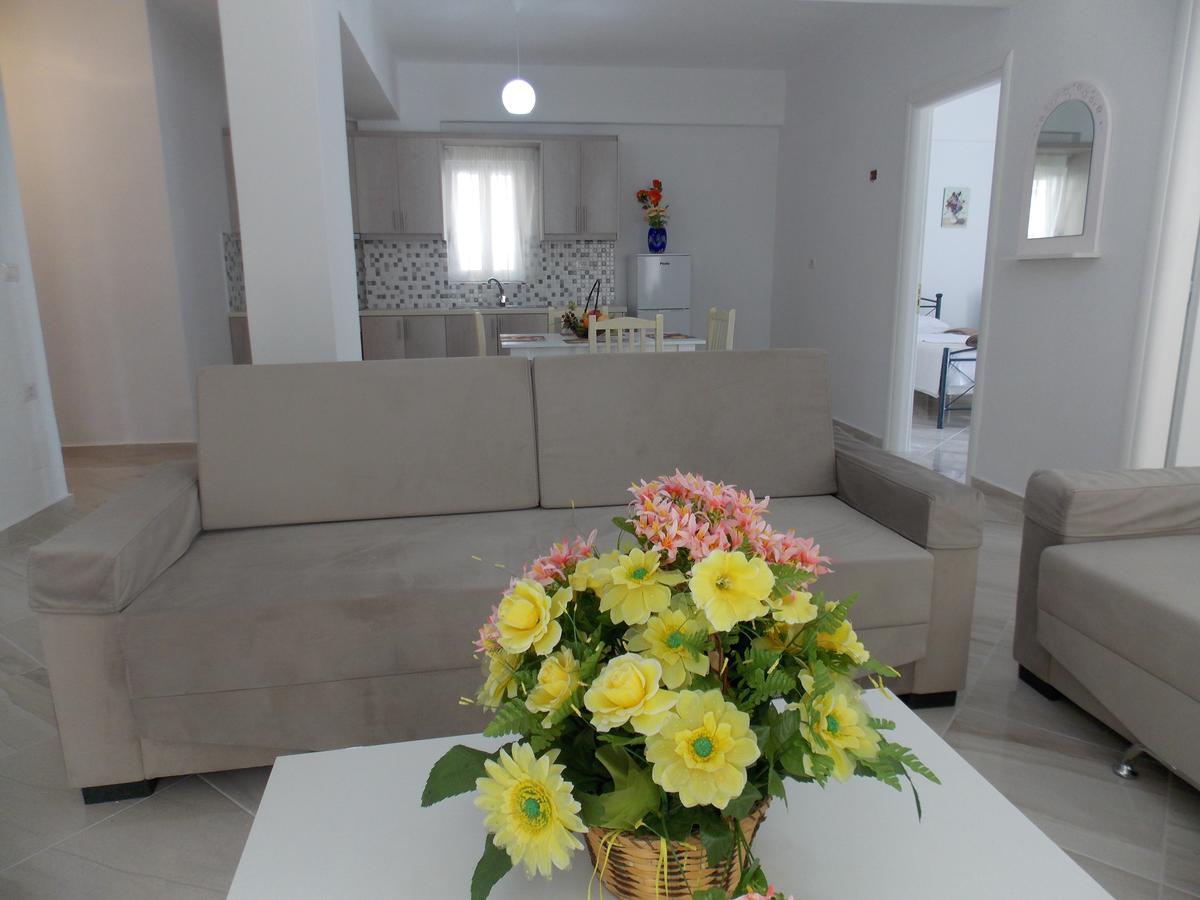 Zeta'S Apartments Sarandë Buitenkant foto