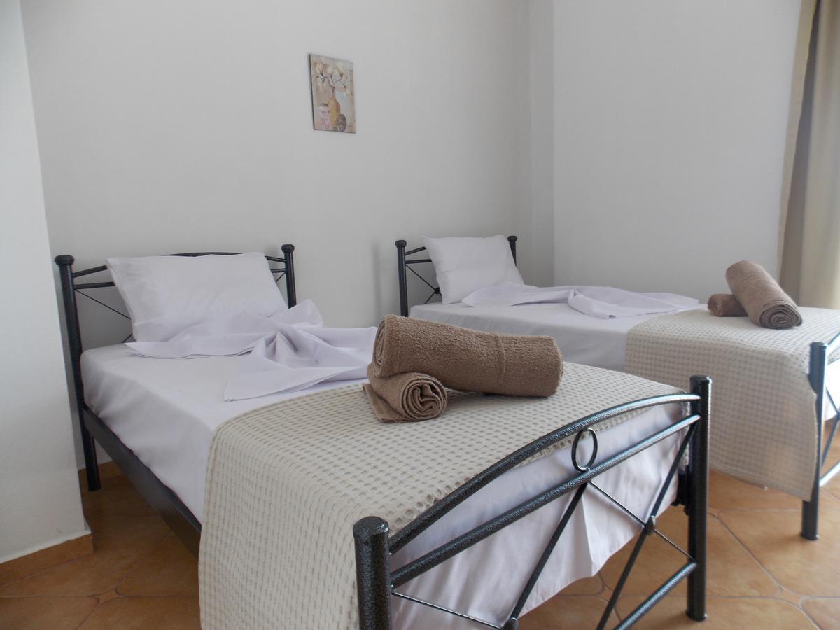 Zeta'S Apartments Sarandë Buitenkant foto
