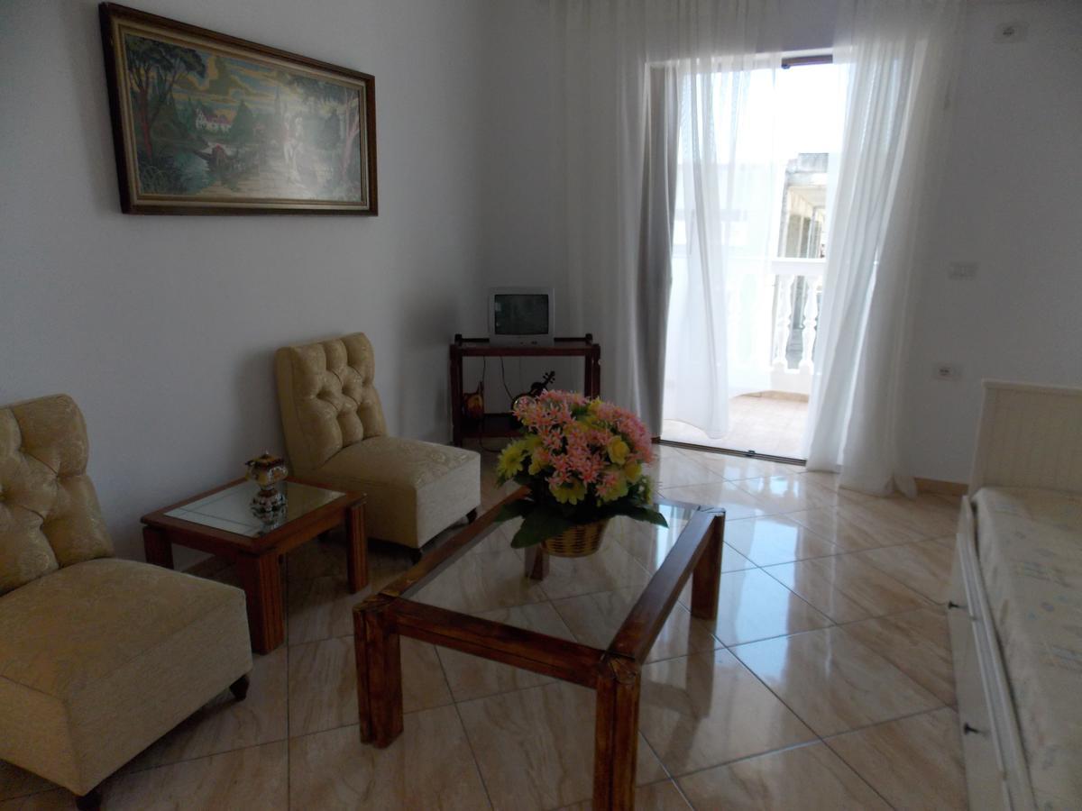 Zeta'S Apartments Sarandë Buitenkant foto