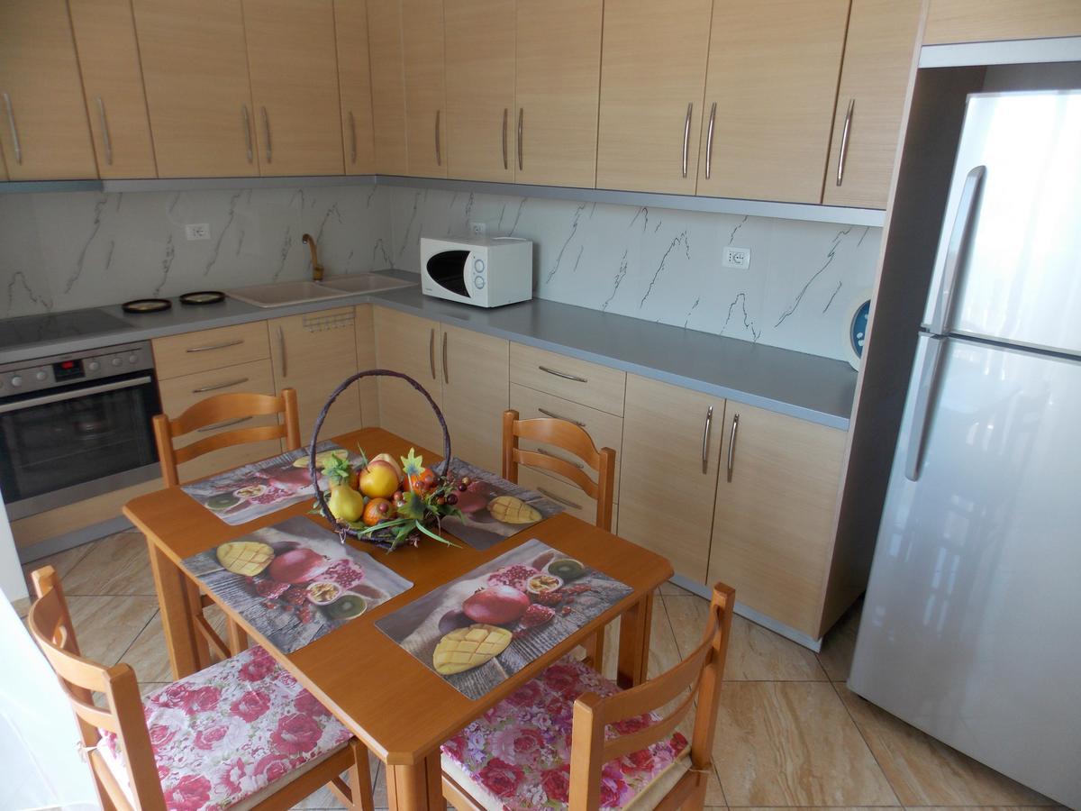 Zeta'S Apartments Sarandë Buitenkant foto